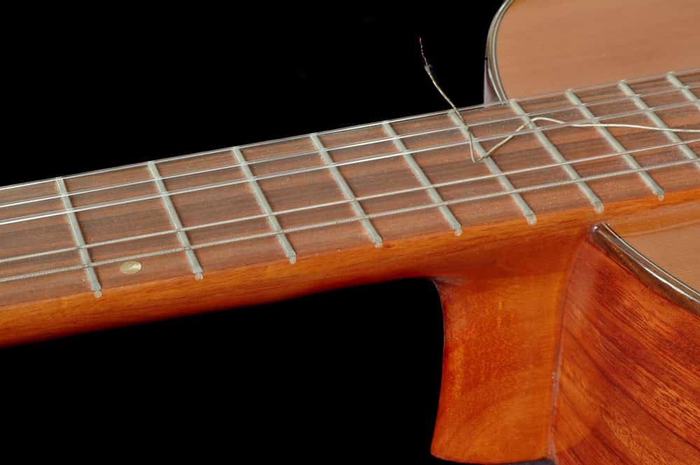 broken classical guitar string