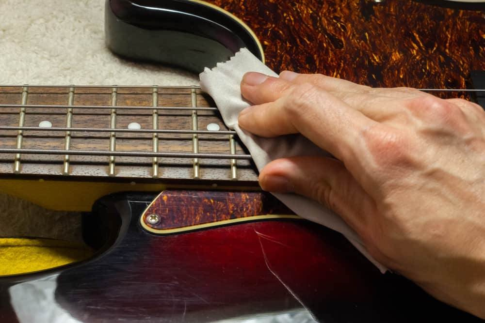 Cleaning a guitar